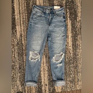 American Eagle Outfitters Mom Jeans